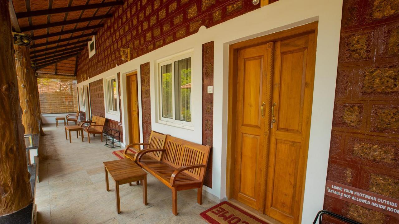 Aara Jungle Resort Коимбатур Экстерьер фото