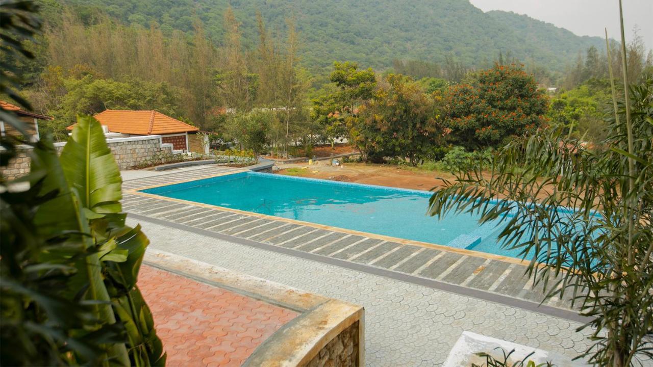 Aara Jungle Resort Коимбатур Экстерьер фото