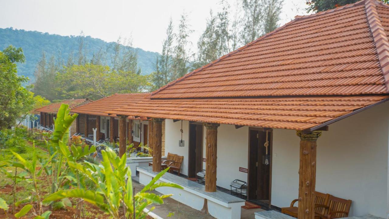Aara Jungle Resort Коимбатур Экстерьер фото